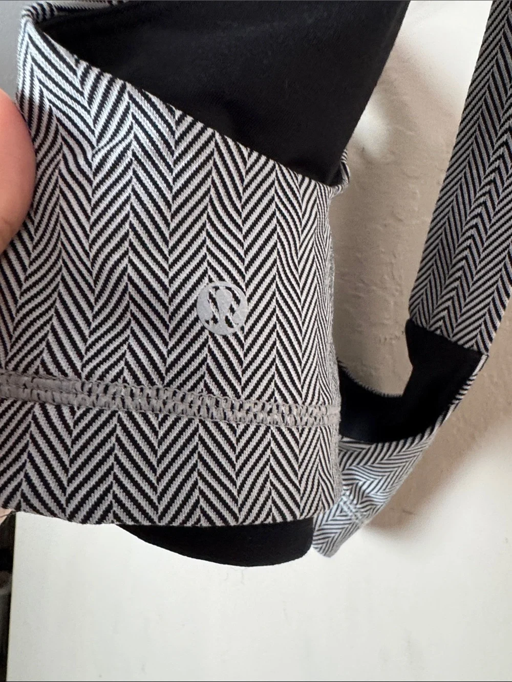 Lululemon All Sport Bra Giant Herringbone Black Heathered Silver Spoon Size 10